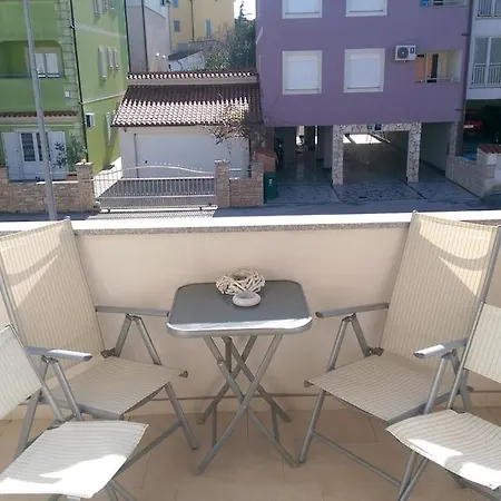 Liam Apartment