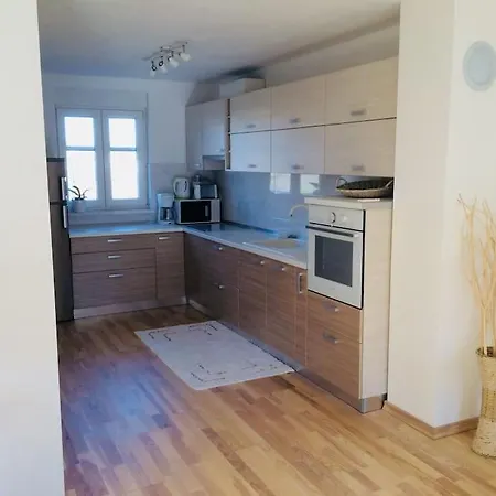 Liam Apartman Pula